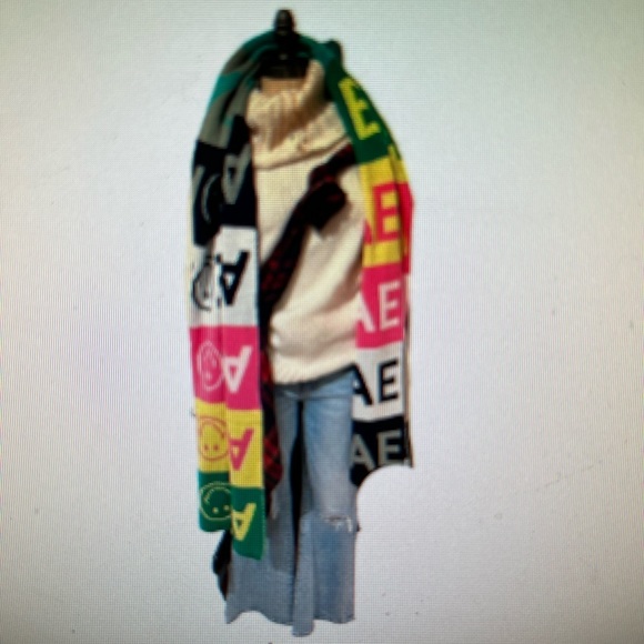 AMERICAN EAGLE OUTFITTERS UNISEX MULTI COLORED SMILEY SCARF NWT! - Picture 3 of 4